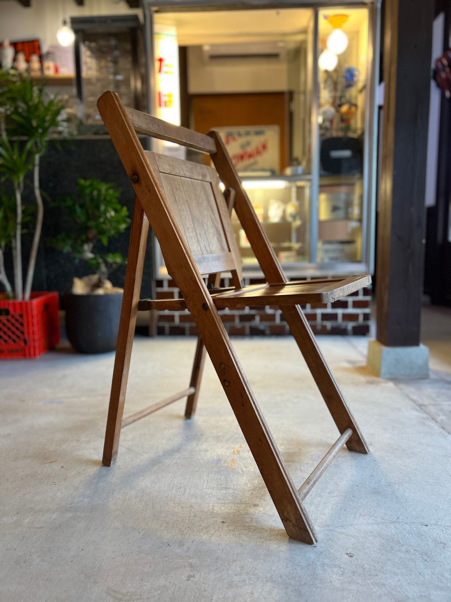 1940'S HEYWOOD WAKEFIELD VINTAGE FOLDING CHAIR