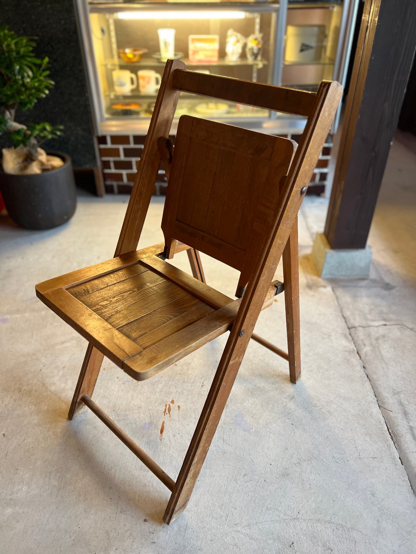 1940'S HEYWOOD WAKEFIELD VINTAGE FOLDING CHAIR