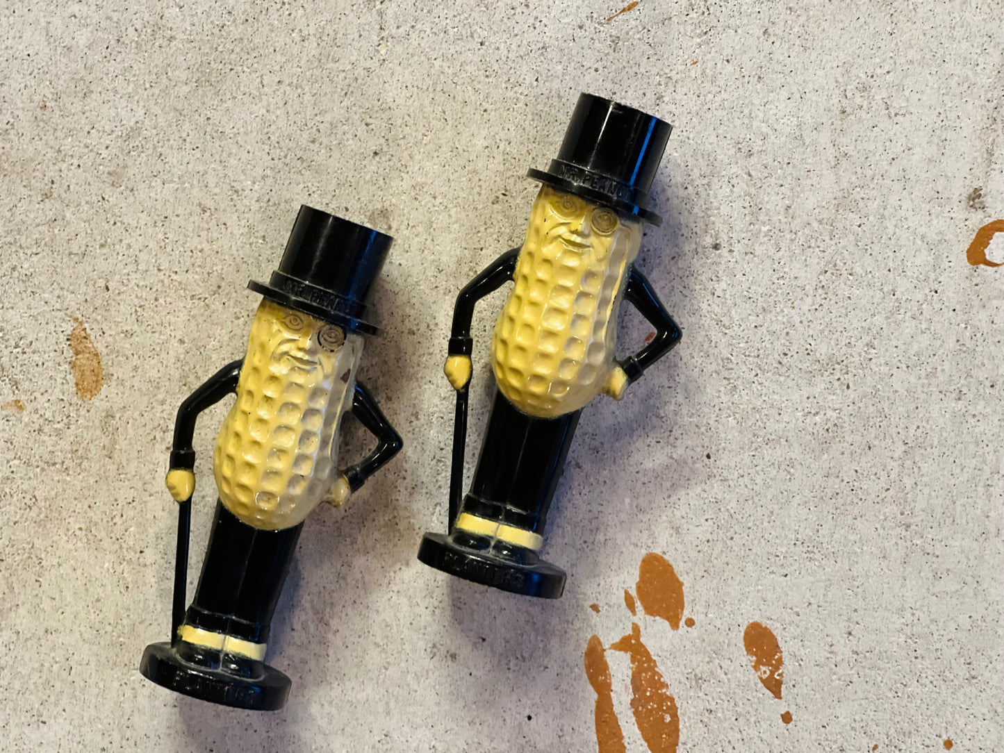 1960’S MR. PEANUT SALT&PEPPER SHAKER