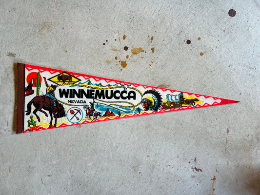 VINTAGE SOUVENIR PENNANT - WINNEMUCCA NEVADA